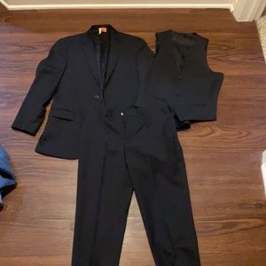 Jos. A. Bank. 3 piece Black Traveller Suit